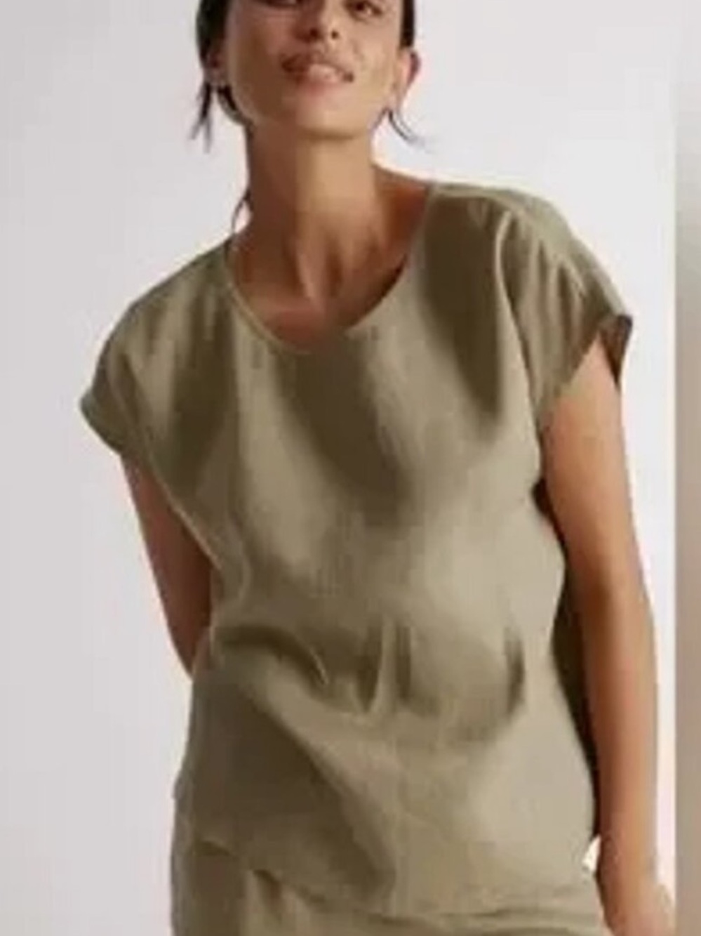 Quince 100% European Linen Tee in Washed Olive